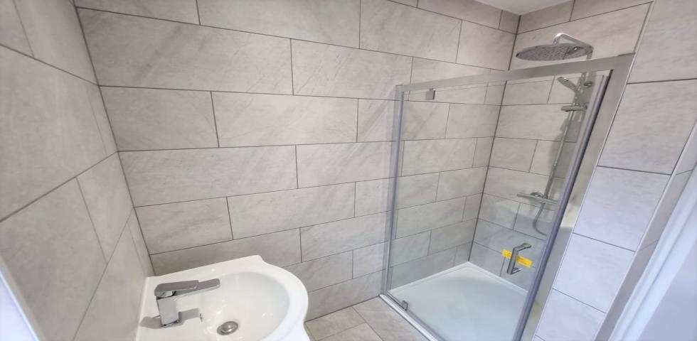 			4 Bedroom, 1 bath, 1 reception Terraced House			 Harlesden Road, Harlesden